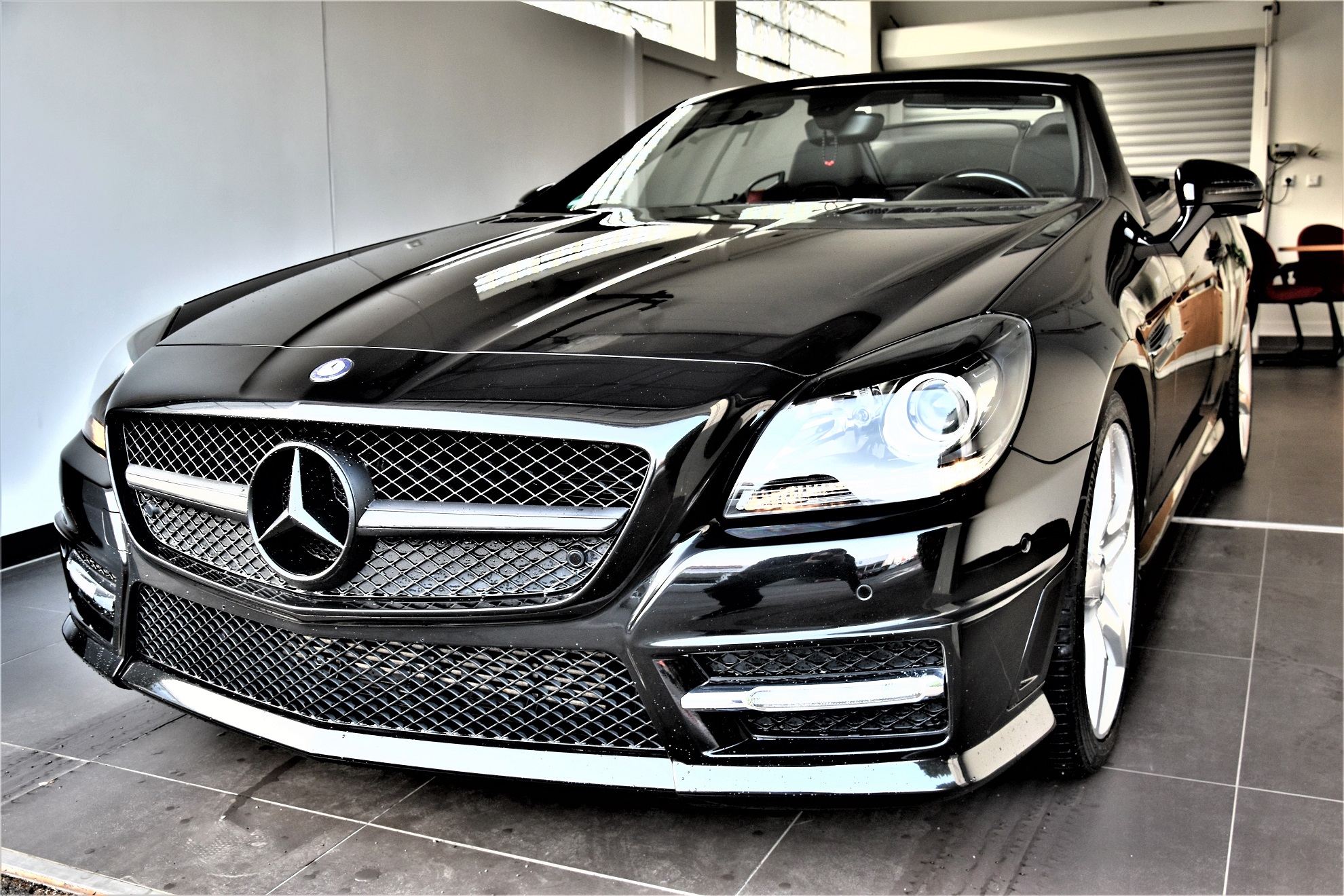 Mercedes-Benz SLK250 **AMG-Paket**Neues H&R Gewindefahrwerk**